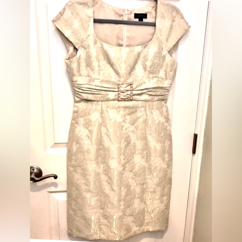 TAHARI vintage ( vintage “look”) ivory w/gold